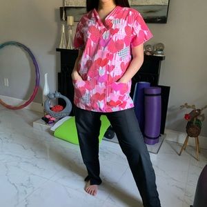 Hearts/black scrubs set